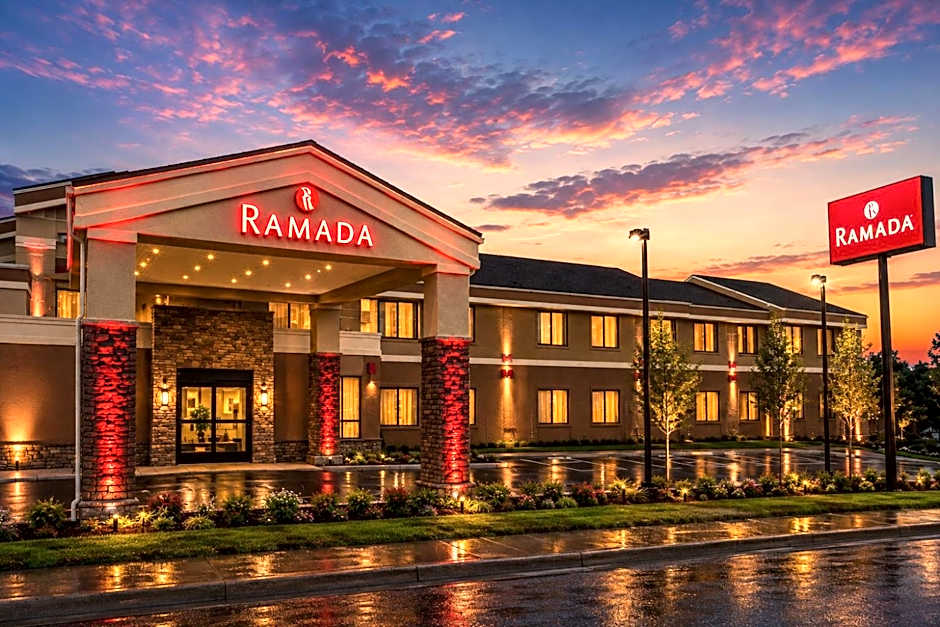 Ramada by Wyndham Minneapolis Golden Valley