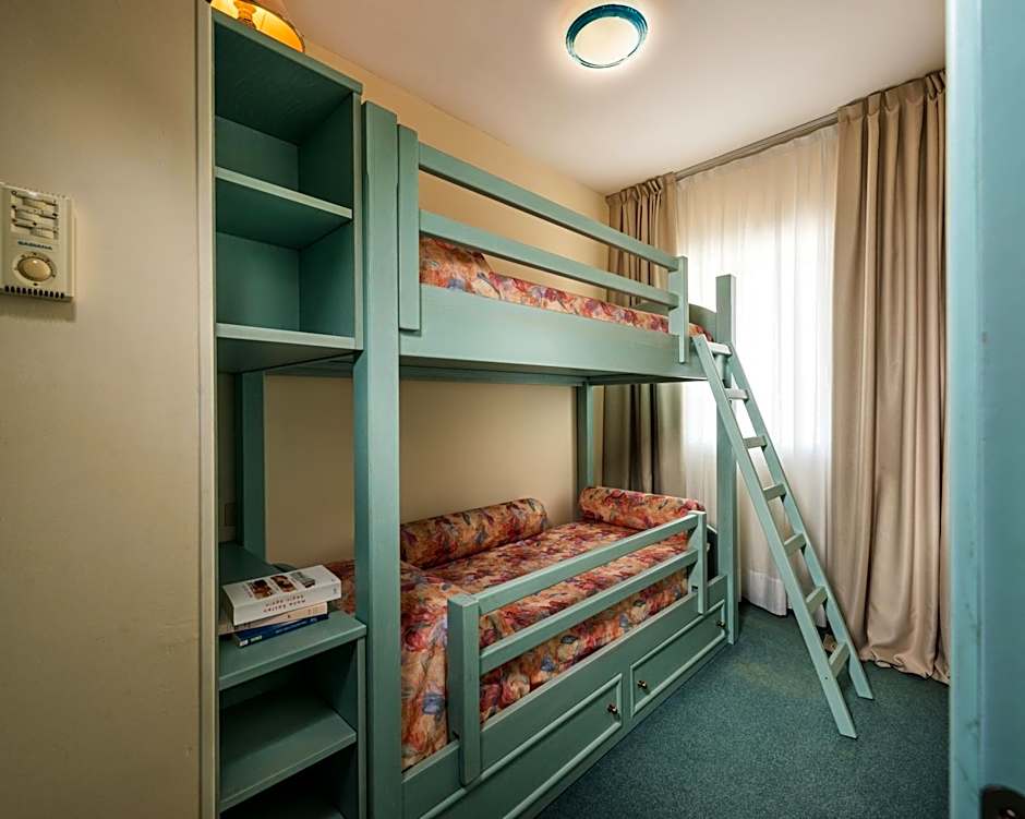 Salus Smart & Chic Hotel