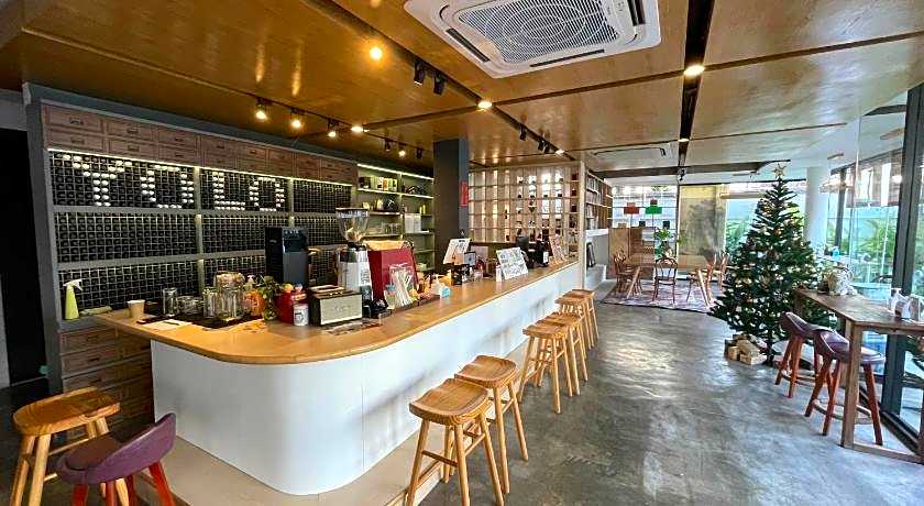 YOLO Bangkok Boutique Hotel