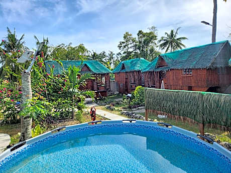 Nirvana bamboo houses & dive centre