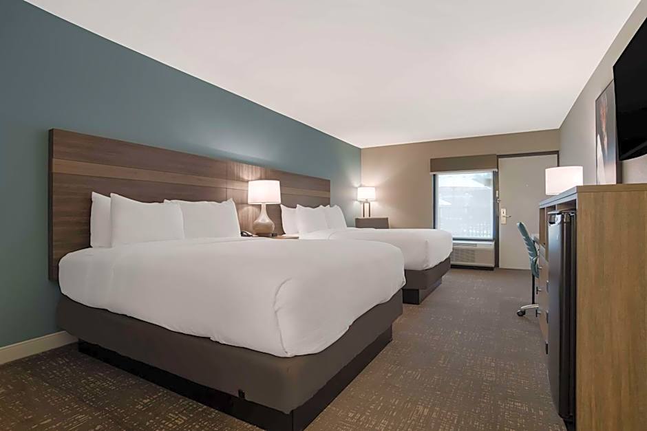 Best Western Flagship Inn