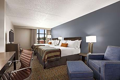 Queen Room with Two Queen Beds - Non-Smoking