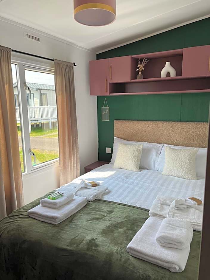 Marianne Bay - Southerness Caravan Park with Sea View - Pet Friendly