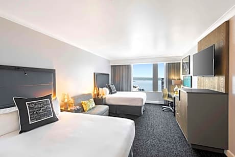 Queen Room with Two Queen Beds - Water View