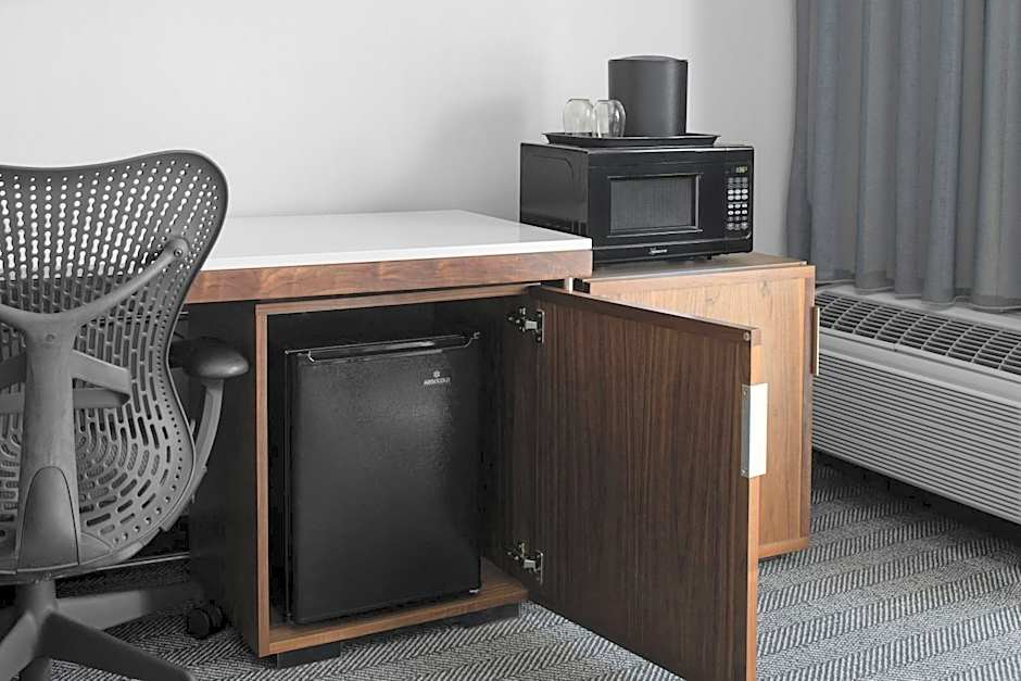 Courtyard by Marriott Los Angeles Burbank Airport