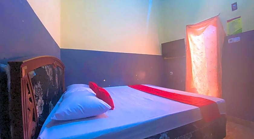 RedDoorz @ Wisma Sentosa Palopo