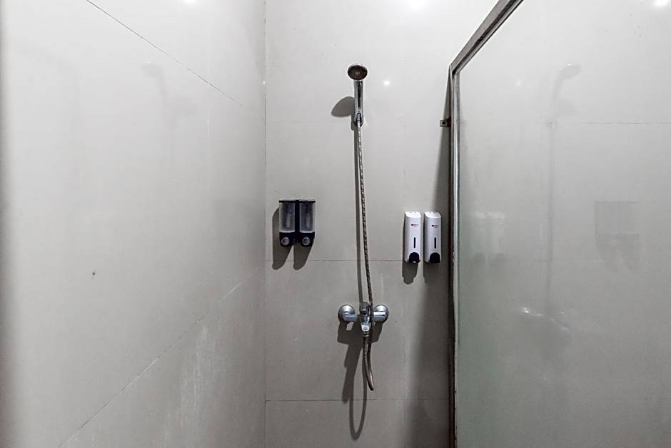 RedDoorz @ Soekarno Hatta Indah