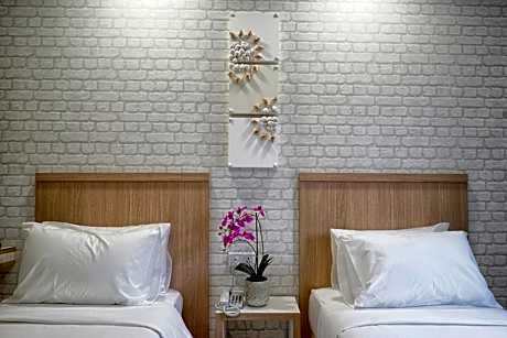 Superior Twin Room with City View