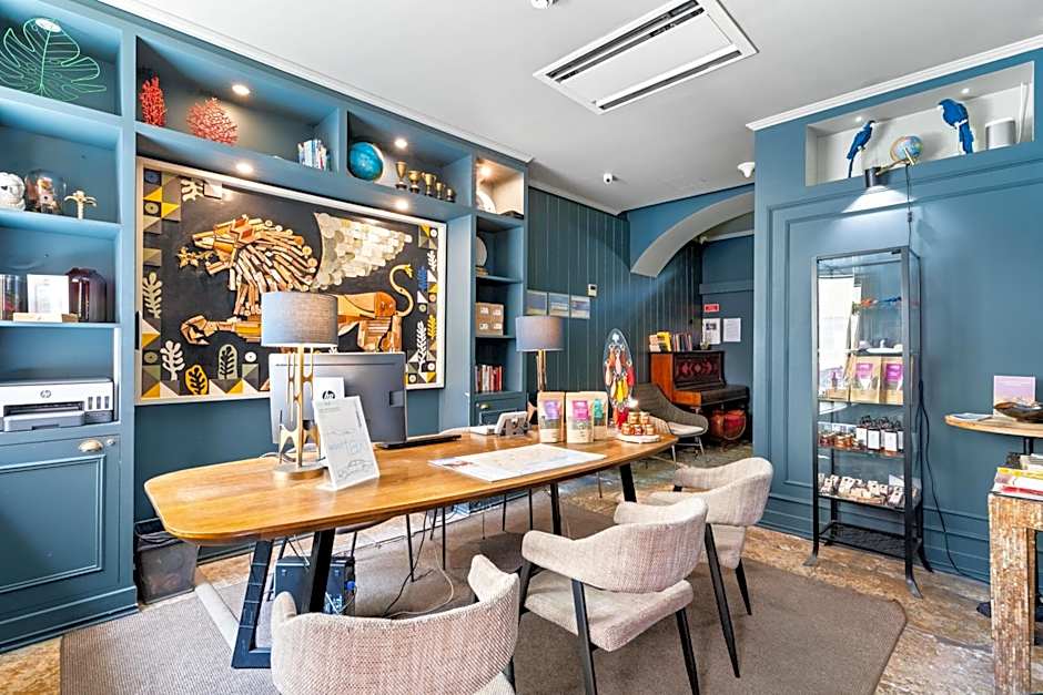 Quinta Colina by Shiadu