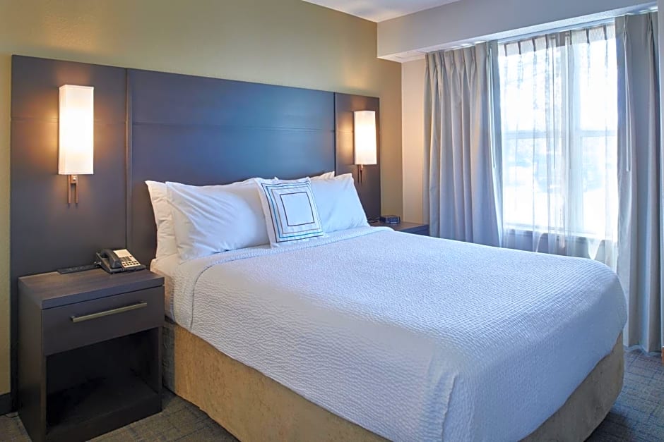 Residence Inn by Marriott Detroit Novi