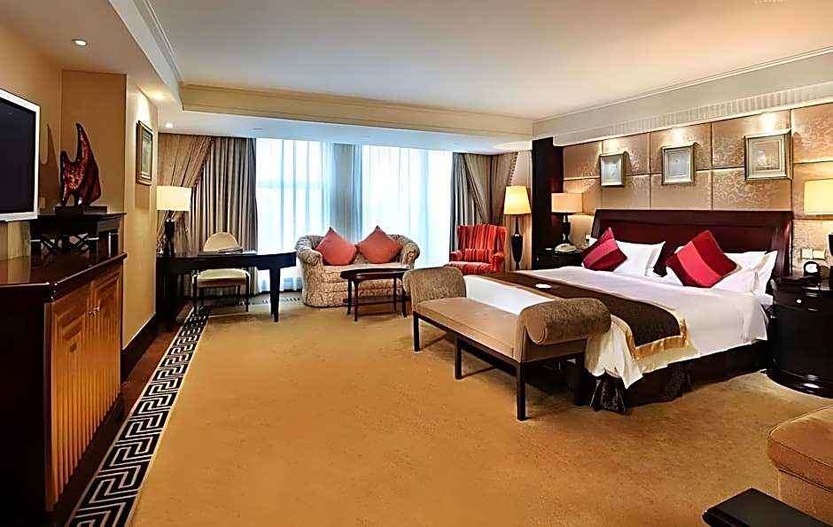 Royal Mediterranean Hotel