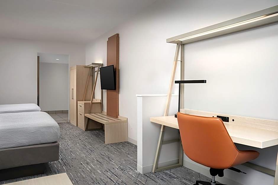 Holiday Inn Express & Suites Pittsburgh North Shore By IHG