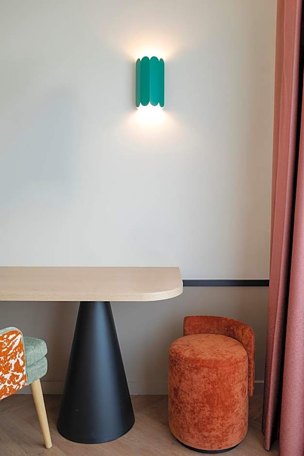 Hôtel Charlemagne by Happyculture