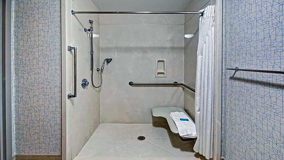 Holiday Inn Express Hotel & Suites London By IHG