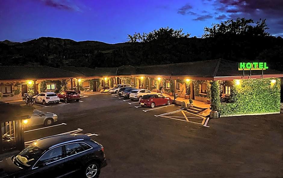 Hotel Rural "La Ruta De Cabrales"