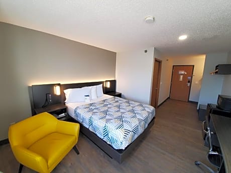 Queen Room - Disability Access - Roll in Shower