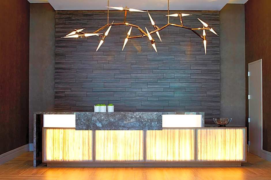 AC Hotel by Marriott Atlanta Buckhead at Phipps Plaza