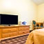 Econo Lodge Inn and Suites Eau Claire