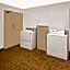 Super 8 by Wyndham Plainview
