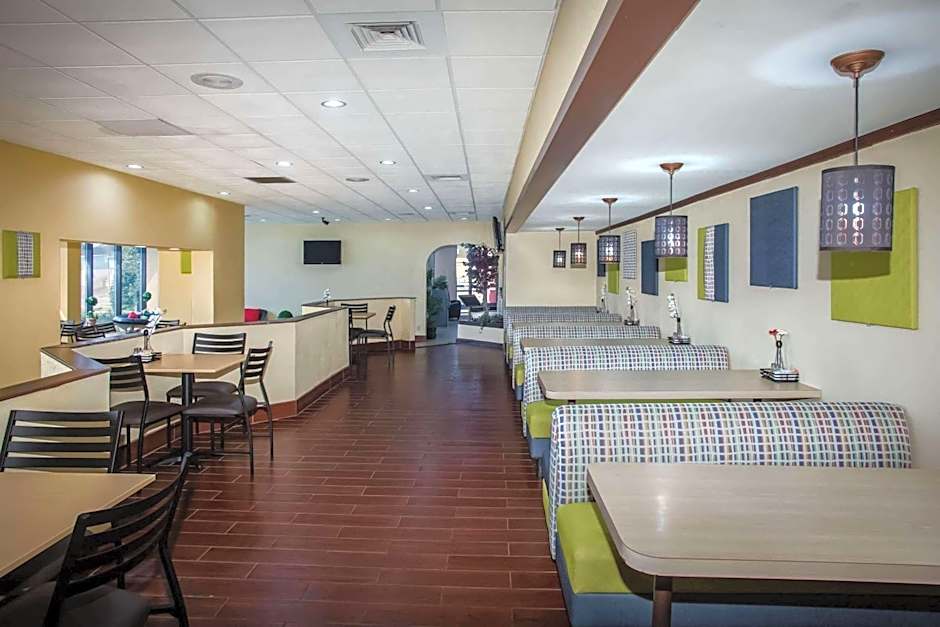 Ramada by Wyndham Statesville