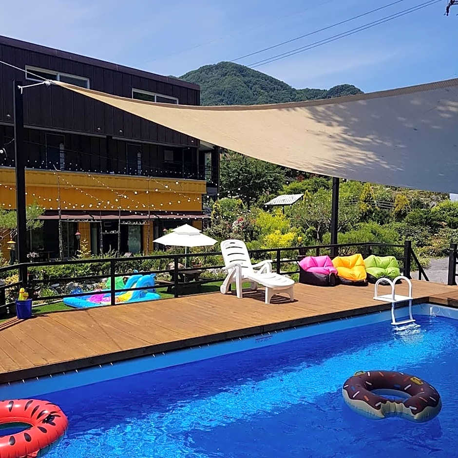 Blossom Pension