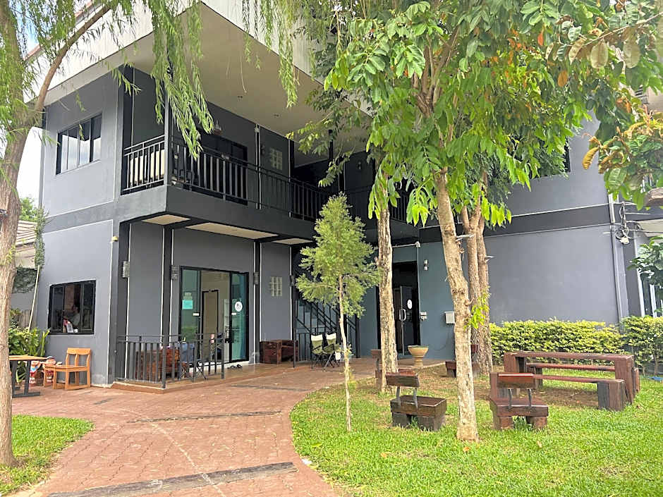 Kan Home Hotel