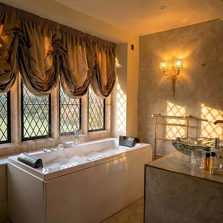 Weston Manor Hotel