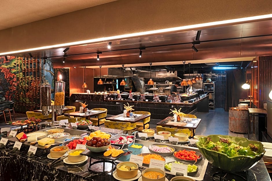 Valia Bangkok Sukhumvit 24 by Kingston Hotels