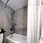 Carmana Hotel & Suites