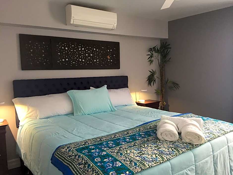Photo 1 of 22 of Superior 1 King Bed