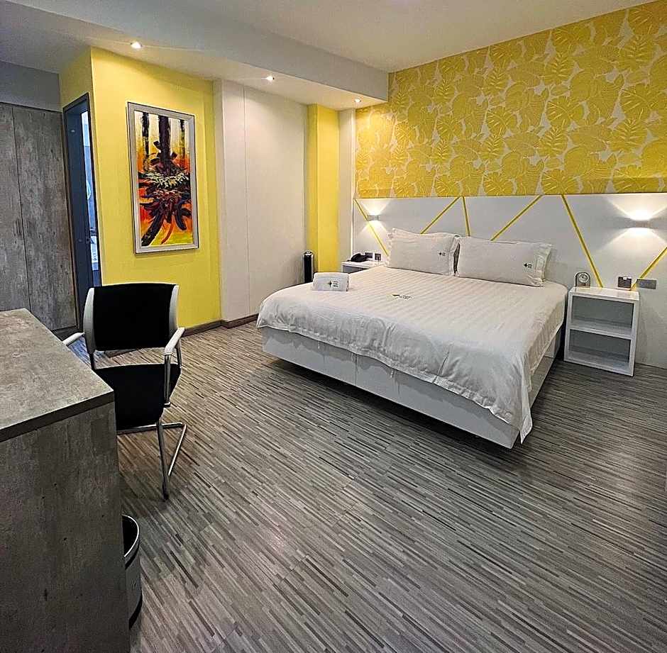 LUMA PLAZA HOTEL