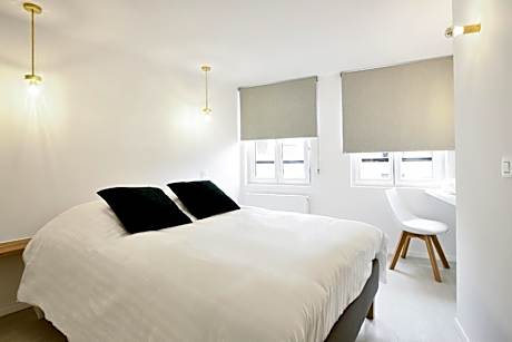 Single Room with Private Bathroom