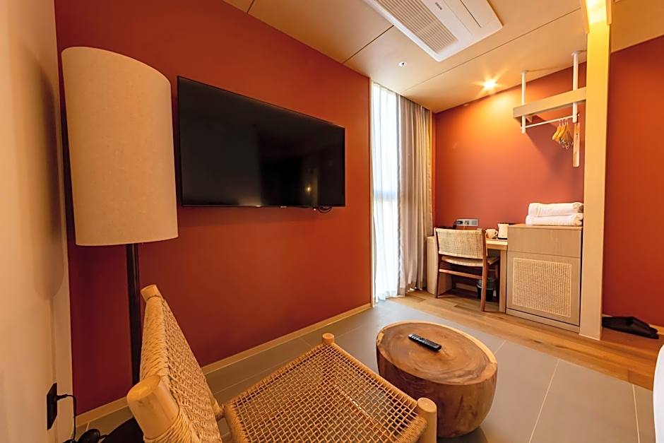 Hound Hotel Haeundae Signature