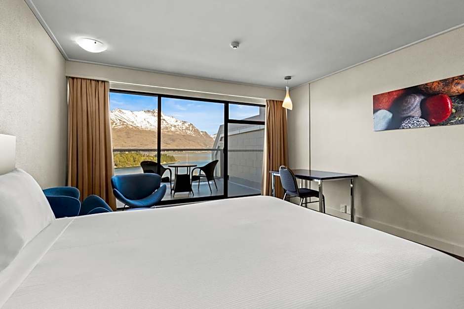 Copthorne Hotel and Apartments Queenstown Lakeview