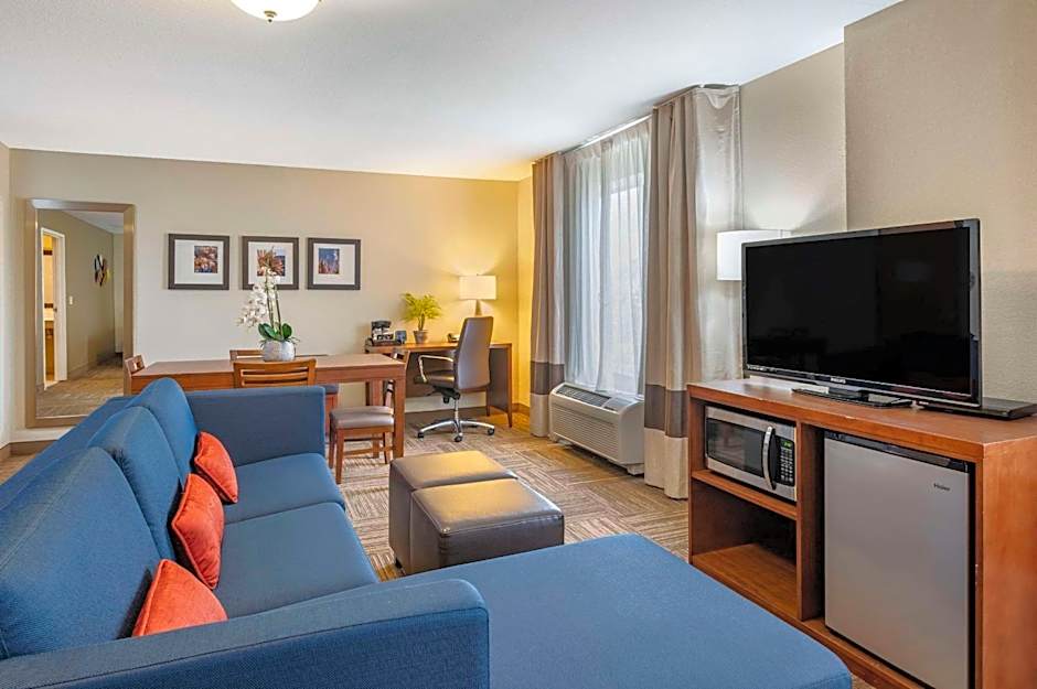 Comfort Suites Urbana Champaign, University Area