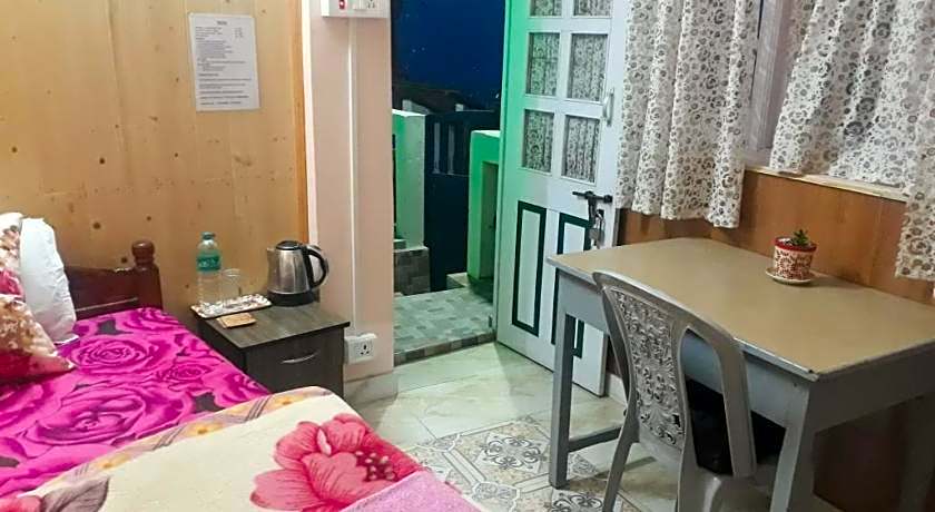 Goroomgo Smriya Homestay Darjeeling