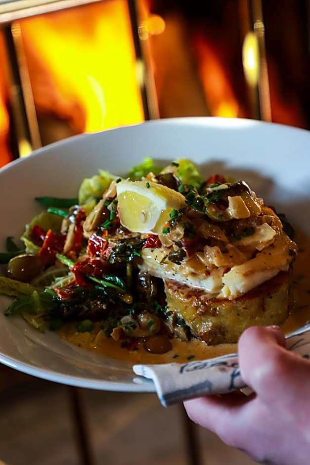 The Peacock at Barlow