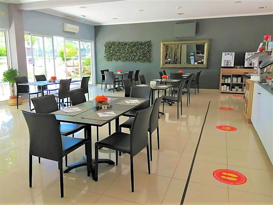 The Navigator - Olympus Marina