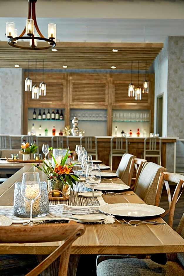 The Del Monte Lodge Renaissance by Marriott Rochester Hotel & Spa