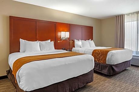 Queen Suite with Two Queen Beds - Accessible/Non-Smoking
