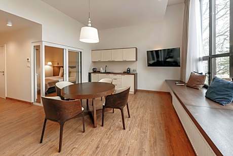 Apartment with Garden View