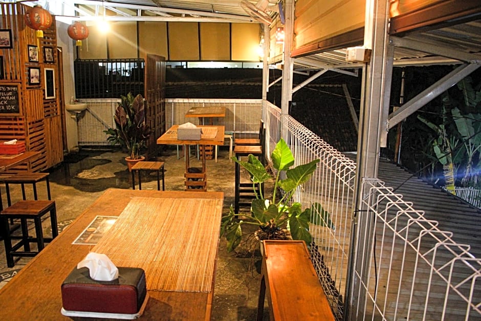 Capital O 2258 Santana Syariah Guest House