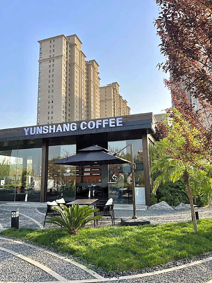 Ramada by Wyndham Luoyang Downtown