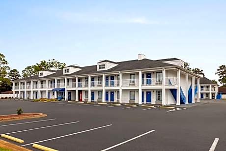 Baymont by Wyndham Albany at Albany Mall