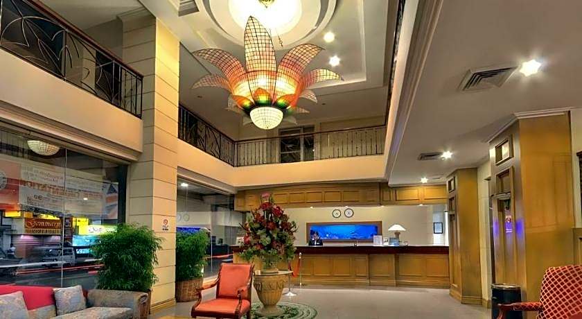Metrocentre Hotel & Convention Center