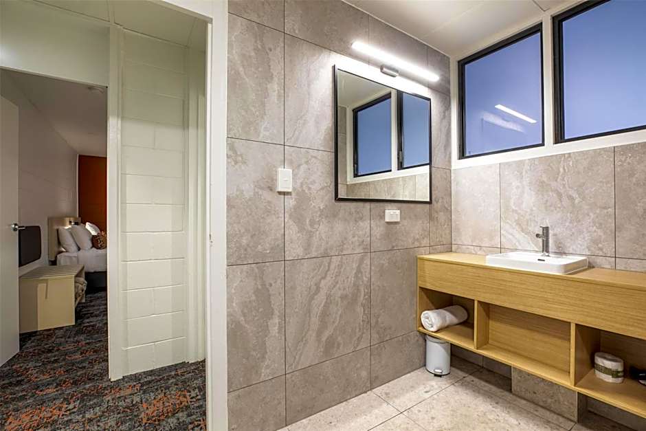 Nightcap at Dalrymple Hotel