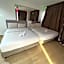 Tropical Hotel Kota Damansara
