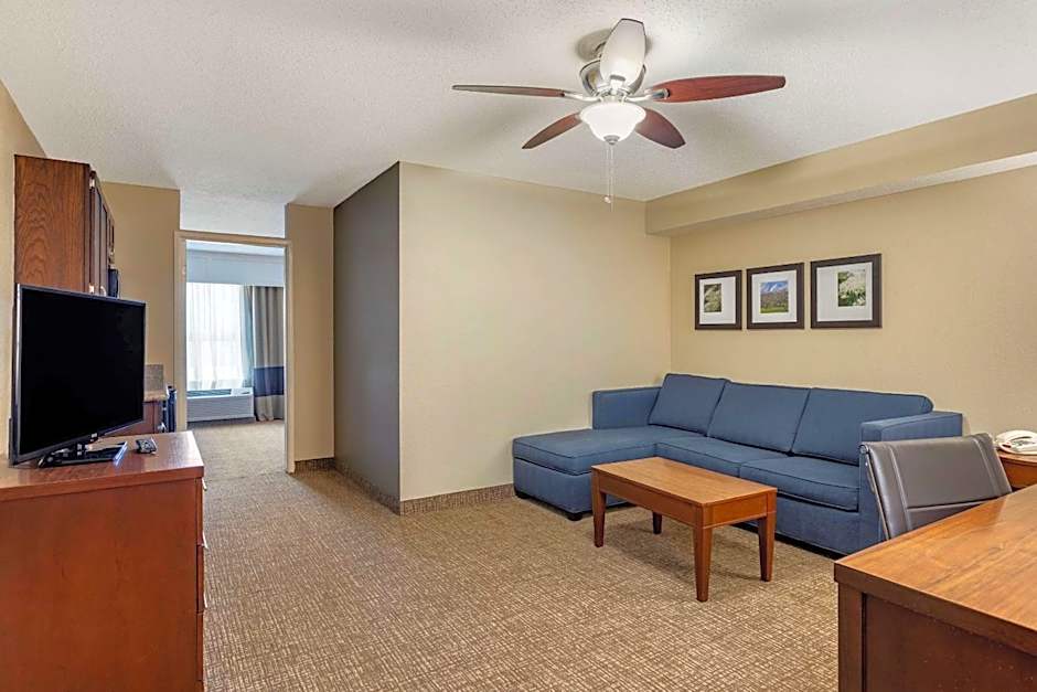 Comfort Inn & Suites Little Rock Airport