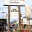Newport Beach Hotel And Suites