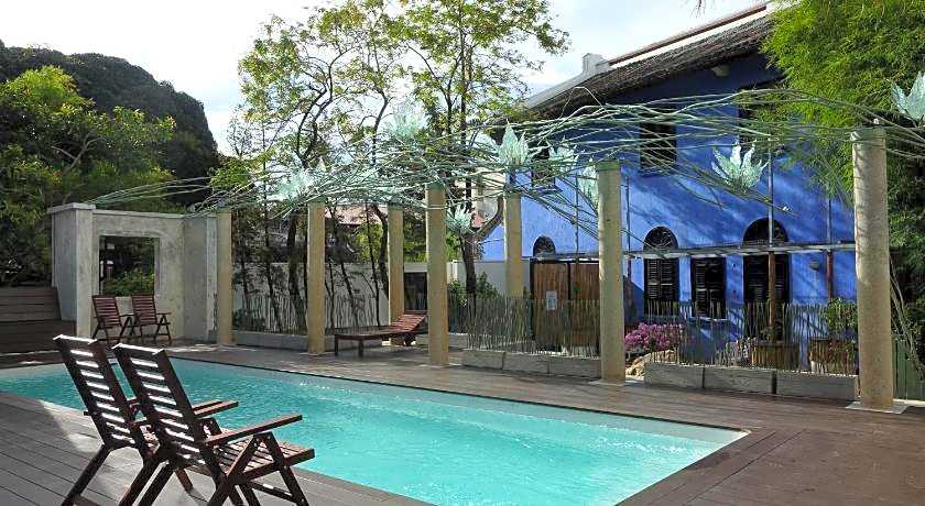 Cheong Fatt Tze - The Blue Mansion